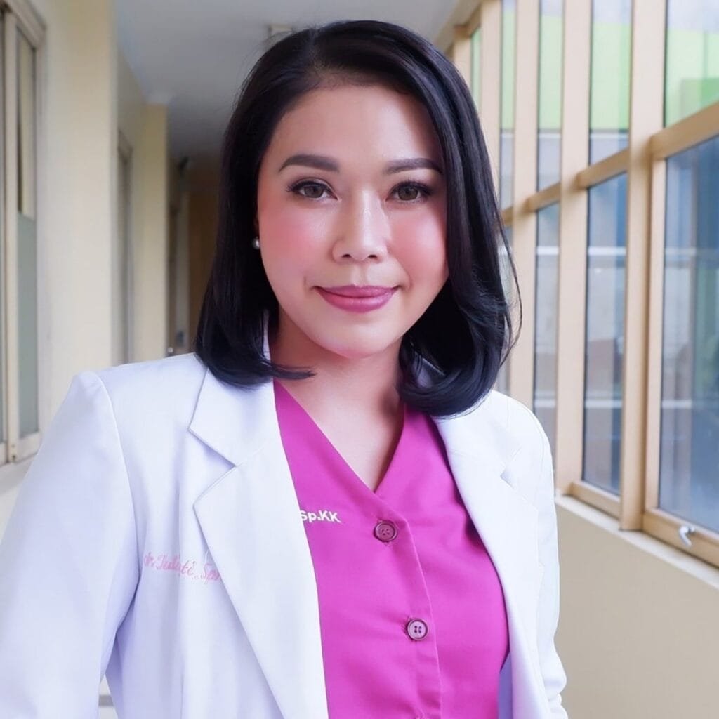 dr. Juliyanti, Sp.KK